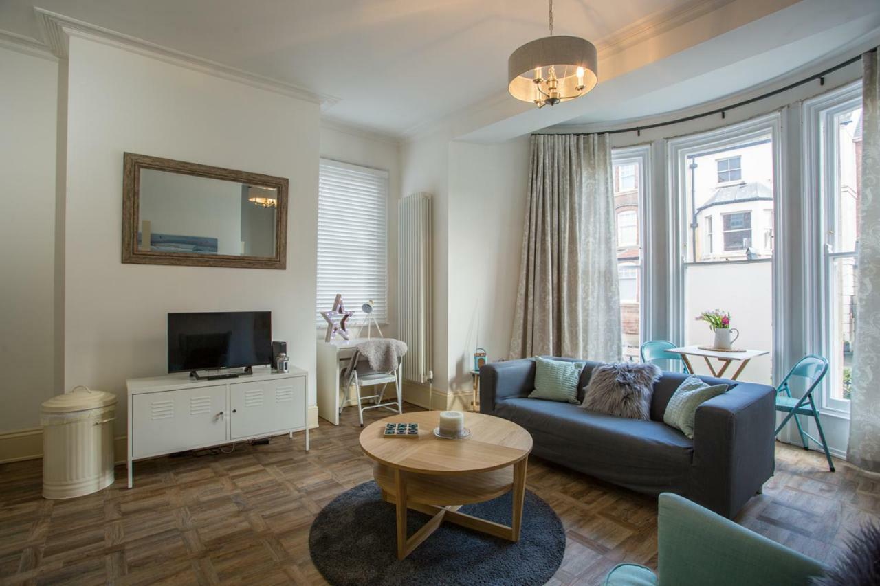 Stylish Apartment Close To Gloucester Quays & Docks 외부 사진